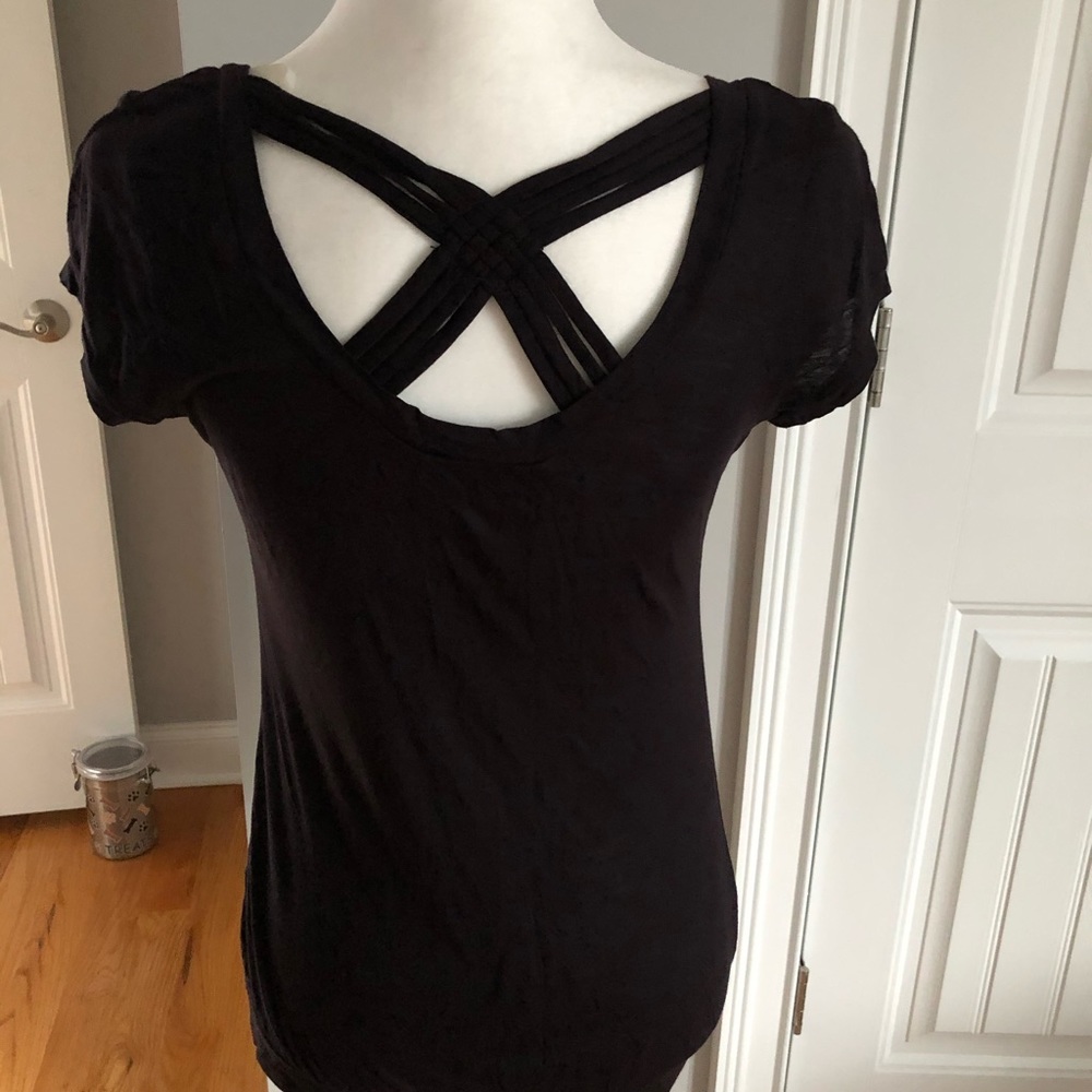 Black Top. Size M   NWOT